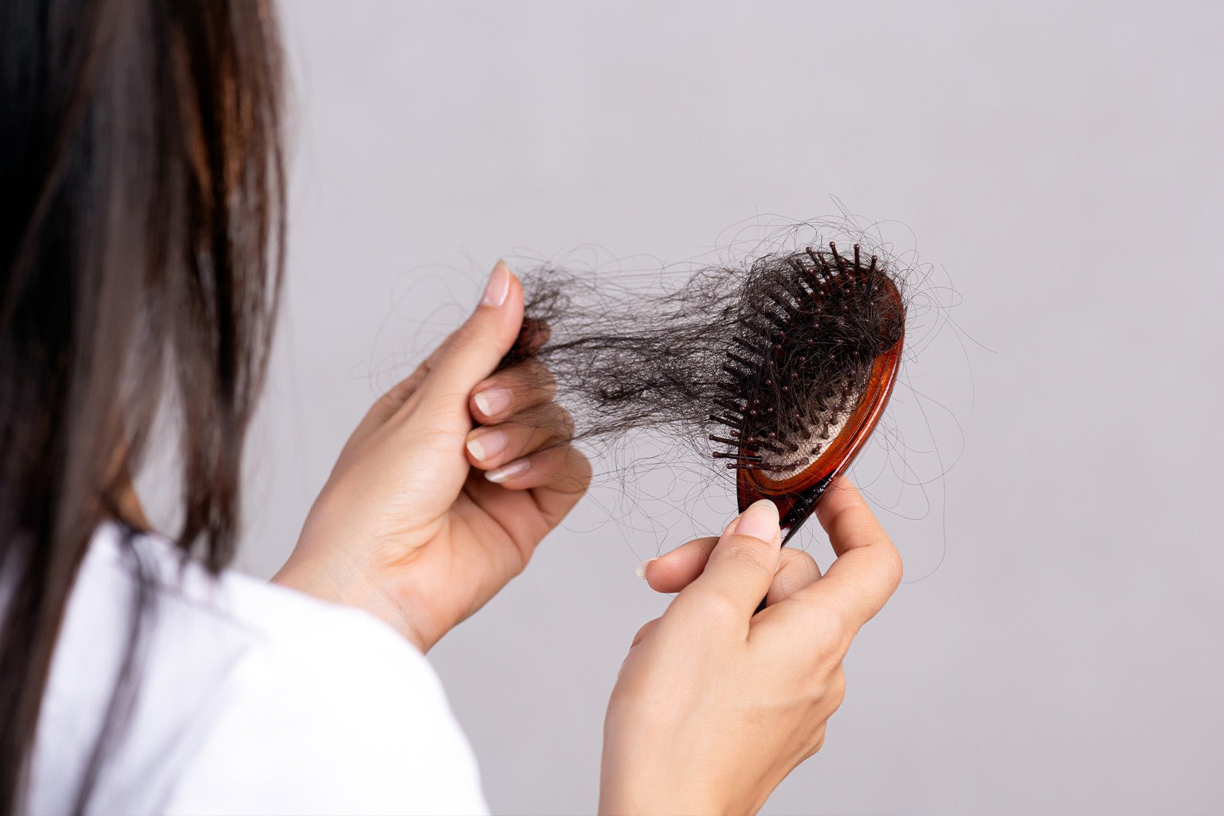 Postpartum Hair Loss: Why It Occurs and How to Manage - The Collagen Co.